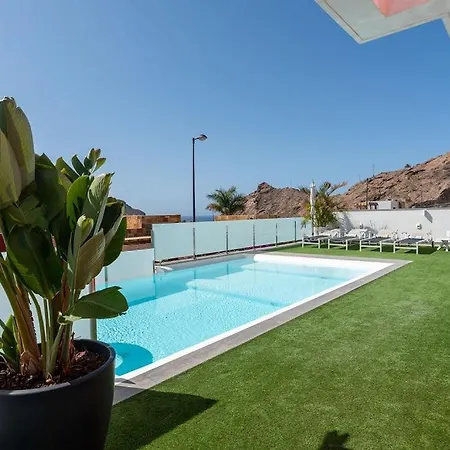 别墅 Art & Design Tauro Pool Wi-fi Bbq
