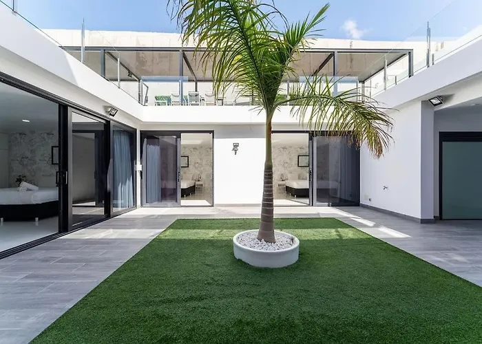 빌라 Art & Design Tauro Pool Wi-fi Bbq *