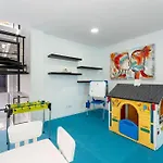 Art & Design Tauro Pool Wi-fi Bbq *