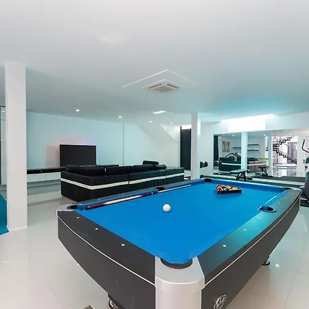 Villa Art & Design Tauro Pool Wi-fi Bbq